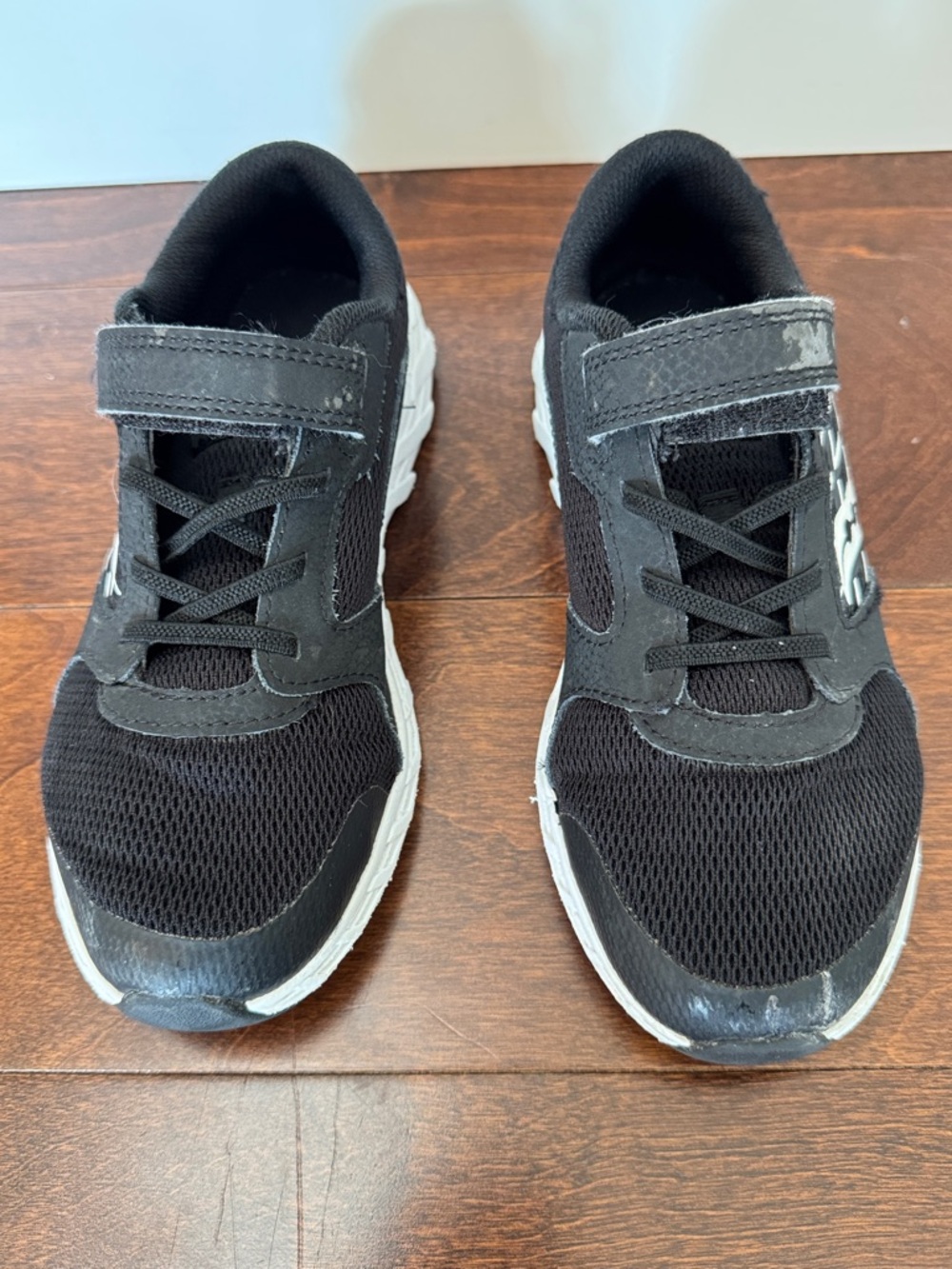 Kids Saucony Black Velcro Sneakers